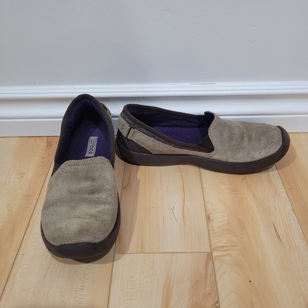 Crocs Women's Size 6 Slip On Shoes